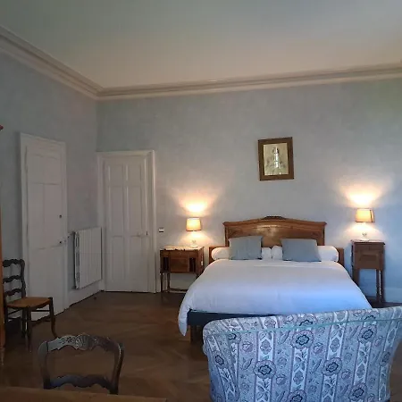 Chateau De La Redortiere Frühstückspension Mouzon (Charente)