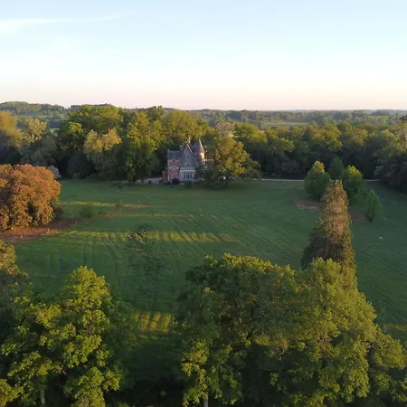 Bed & Breakfast Chateau De La Redortiere Mouzon (Charente)